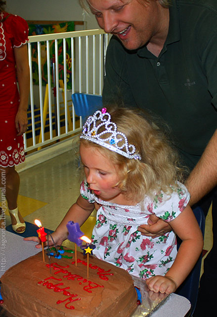 Как Наоми праздновала четырехлетие. Naomi's 4th Birthday Party/ Cartwheels, Richmond BC 